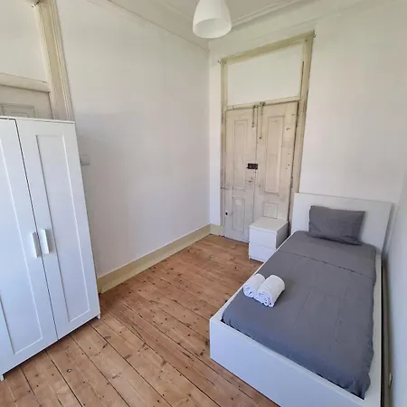 Minimalist 9bed Oasis Parliament Апартаменты Лиссабон