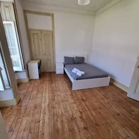 Апартаменты Minimalist 9bed Oasis Parliament Лиссабон