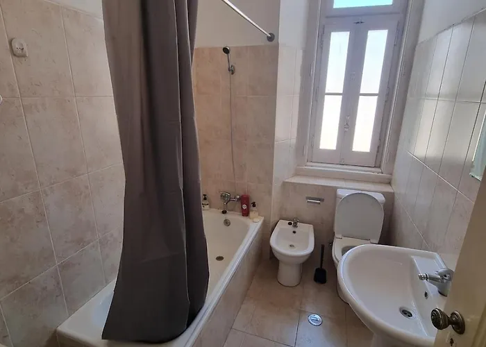 Апартаменты Minimalist 9bed Oasis Parliament Лиссабон